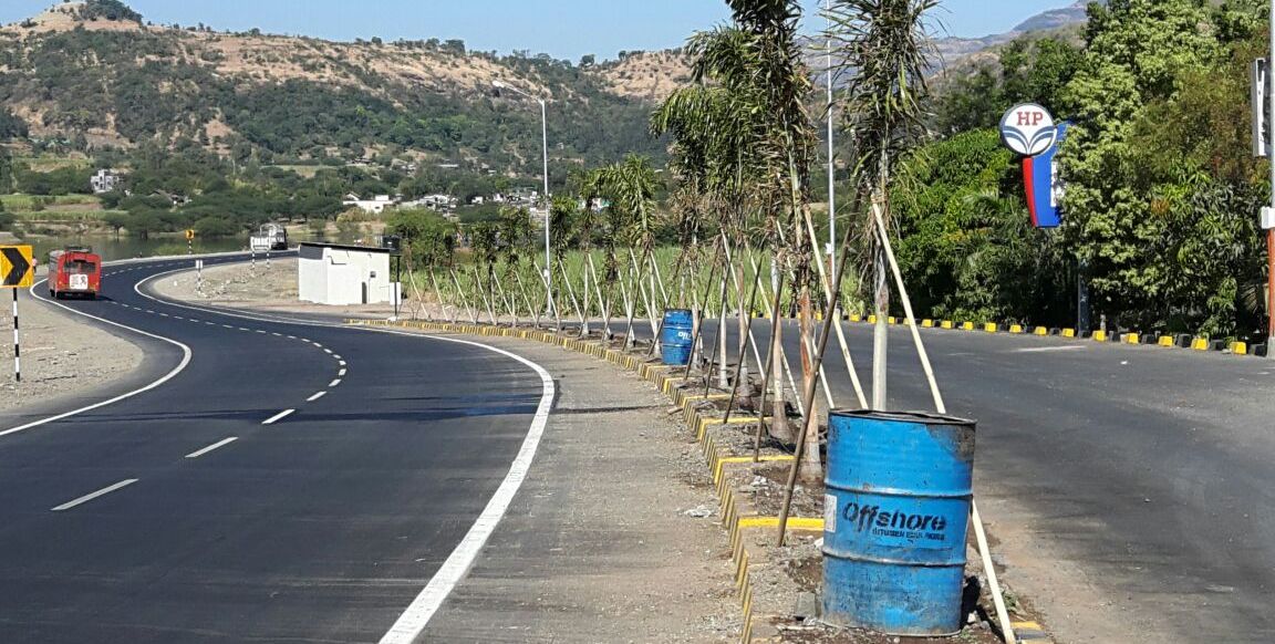 Description : Rehabilitation & Upgradation of NH-222
                                     (New NH No. 61) from end of Malshej Ghat to start of Ane Ghat
                                     (Km 101.000 to Km 161.570) in the State of Maharashtra to Two
                                     Lanes with Paved Shoulders Under NHDP-IV.